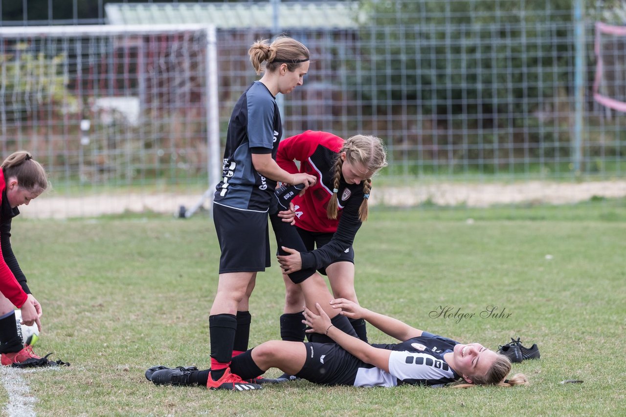 Bild 387 - Frauen Grossenasper SV - SV Steinhorst/Labenz : Ergebnis: 1:3